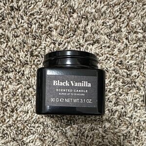 Black Vanilla Scented Candle